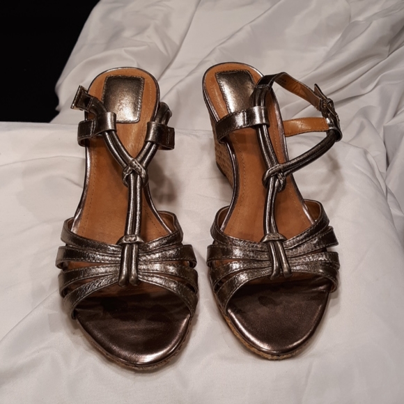 Clarks Shoes Clark Bendable Gold Leather Platform Sandles Poshmark